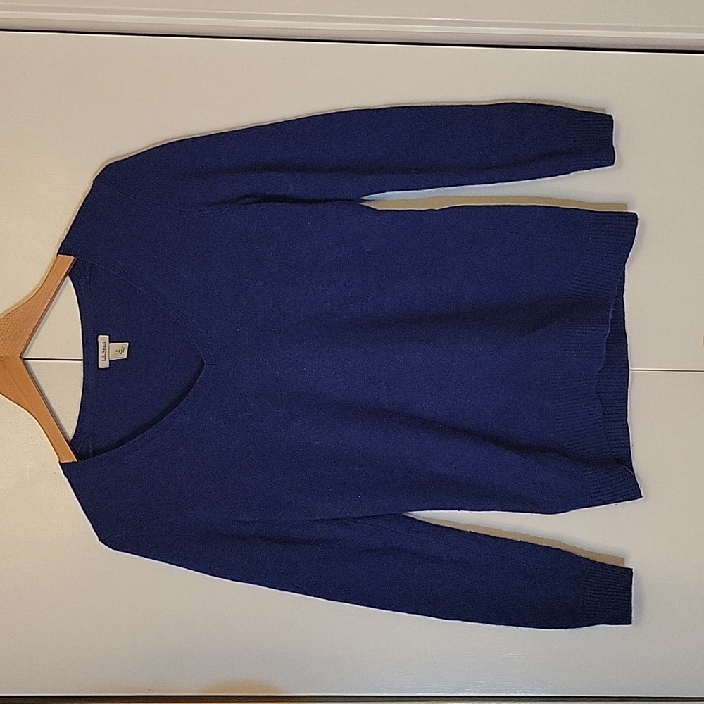LL Bean 100% Cashmere Sweater